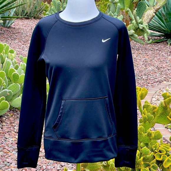 Nike Tops - NIKE THERMA-FIT TOP